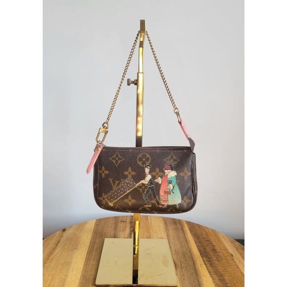 Louis Vuitton Mini Pochette Accessoire Pouch Big Lady Christmas Edition Monogram - Picture 1 of 4